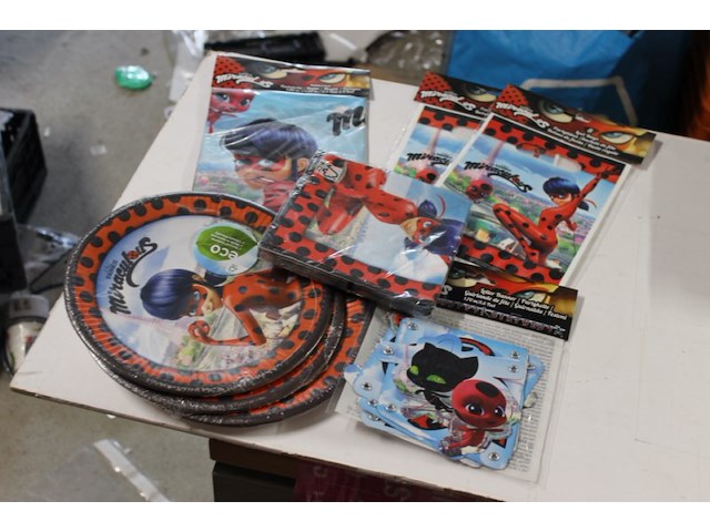 Feestset miraculous set 1 - afbeelding 2 van  7