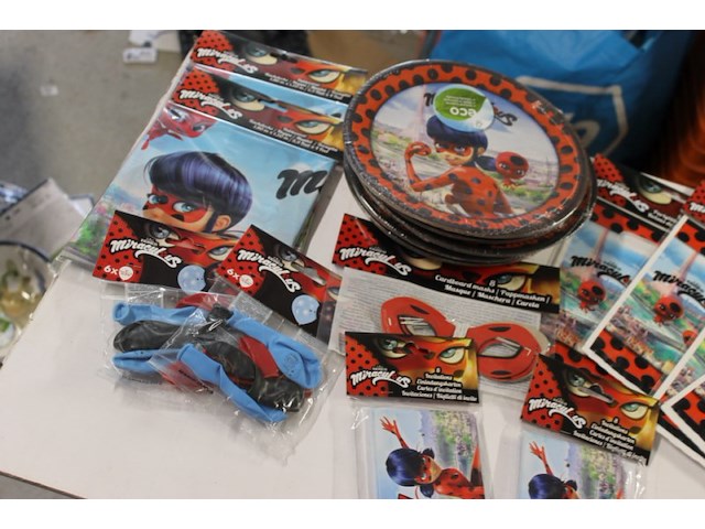 Feestset miraculous set 2 - afbeelding 3 van  7