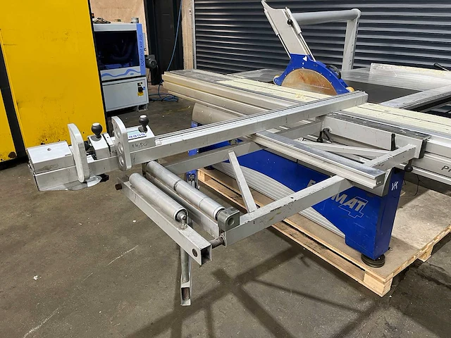 Felder - format 4 kappa x-motion - formaatcirkelzaagmachine - 2002 - afbeelding 21 van  25