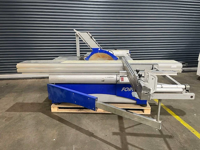 Felder - format 4 kappa x-motion - formaatcirkelzaagmachine - 2002 - afbeelding 22 van  25