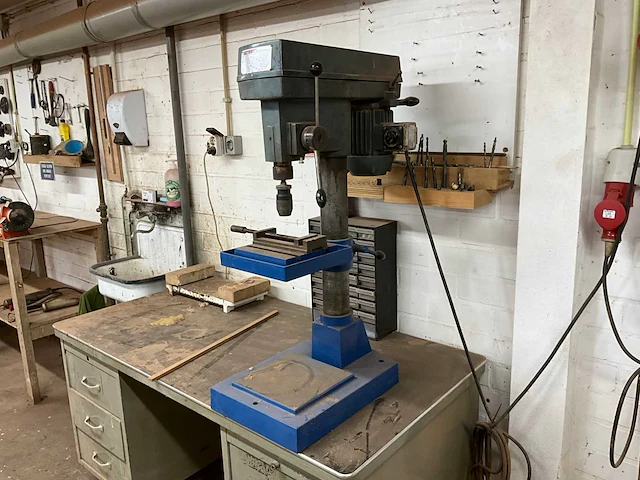 Felicatti tafelboormachine - afbeelding 1 van  9