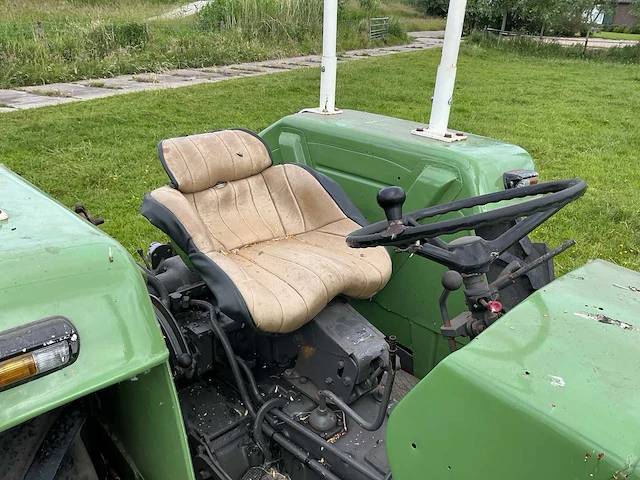 Fendt - 1968 - 3sa - vierwielaangedreven landbouwtractor - afbeelding 11 van  43