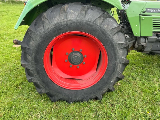 Fendt - 1968 - 3sa - vierwielaangedreven landbouwtractor - afbeelding 14 van  43