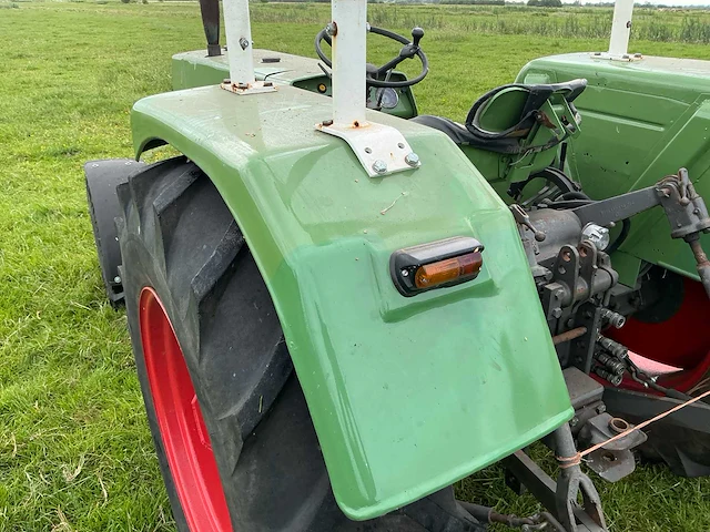 Fendt - 1968 - 3sa - vierwielaangedreven landbouwtractor - afbeelding 21 van  43