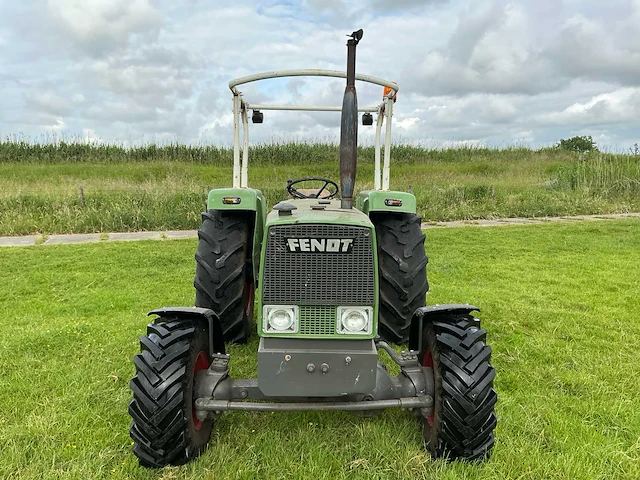 Fendt - 1968 - 3sa - vierwielaangedreven landbouwtractor - afbeelding 12 van  43