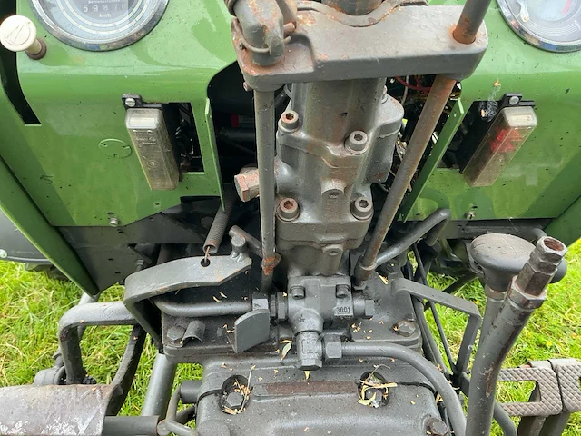 Fendt - 1968 - 3sa - vierwielaangedreven landbouwtractor - afbeelding 28 van  43