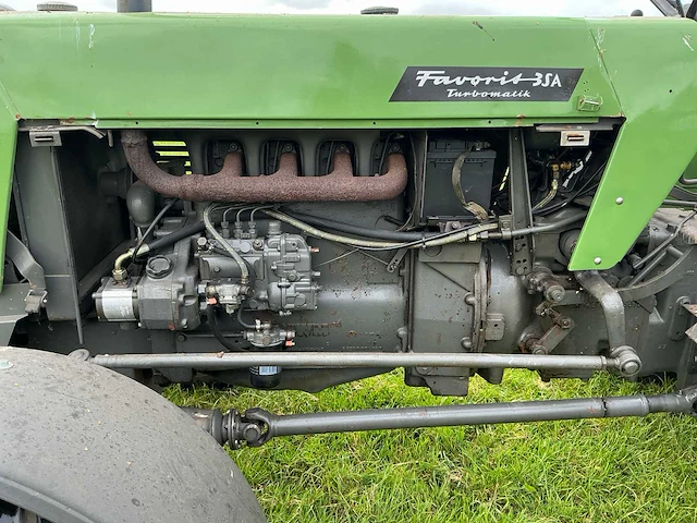Fendt - 1968 - 3sa - vierwielaangedreven landbouwtractor - afbeelding 32 van  43