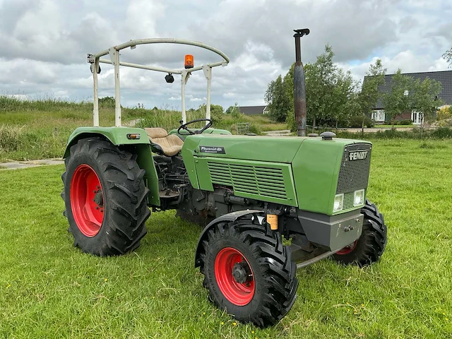 Fendt - 1968 - 3sa - vierwielaangedreven landbouwtractor - afbeelding 23 van  43