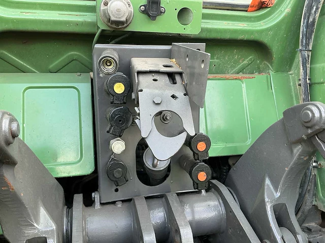 Fendt - 1992 - farmer 311 lsa - vierwielaangedreven landbouwtractor - afbeelding 31 van  67
