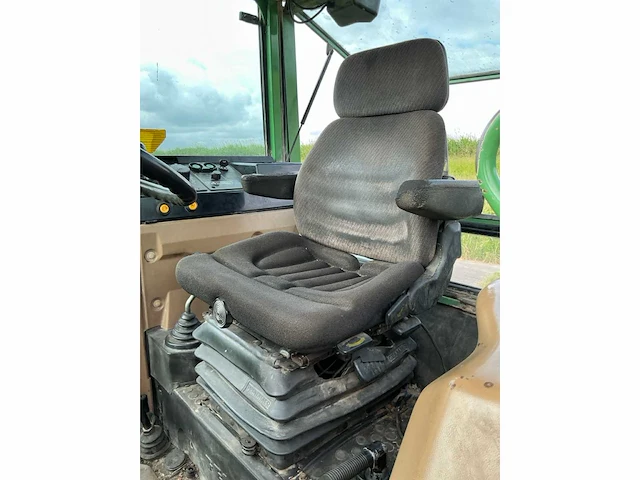 Fendt - 1992 - farmer 311 lsa - vierwielaangedreven landbouwtractor - afbeelding 40 van  67