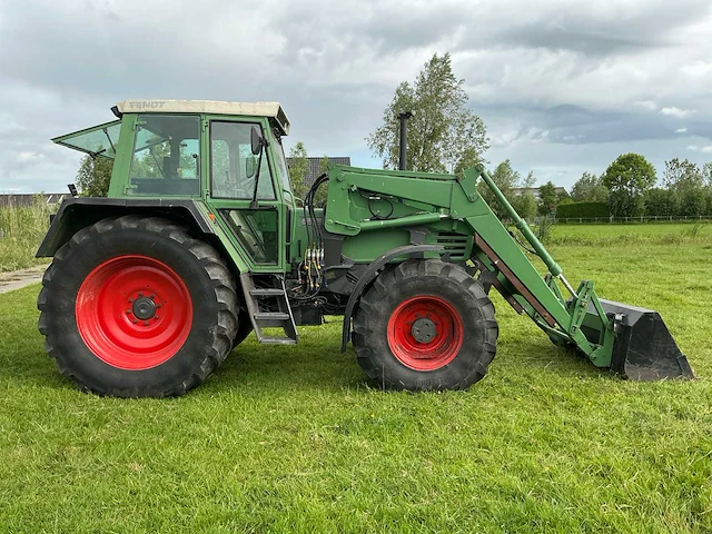 Fendt - 1992 - farmer 311 lsa - vierwielaangedreven landbouwtractor - afbeelding 34 van  67