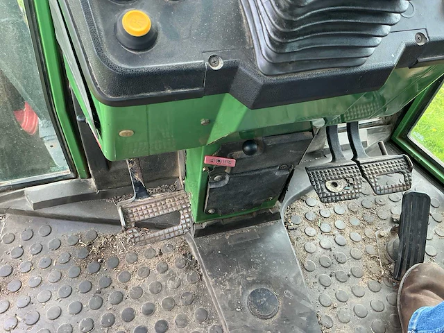 Fendt - 1992 - farmer 311 lsa - vierwielaangedreven landbouwtractor - afbeelding 48 van  67