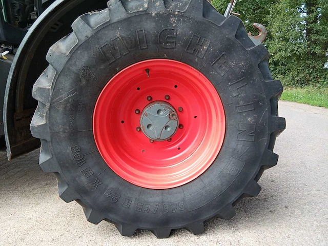 Fendt - 2000 - 410 vario - vierwielaangedreven landbouwtractor - afbeelding 3 van  21