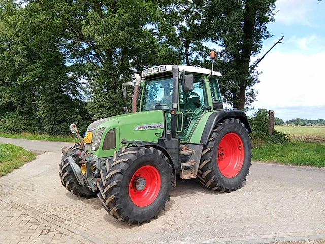 Fendt - 2000 - 410 vario - vierwielaangedreven landbouwtractor - afbeelding 1 van  21
