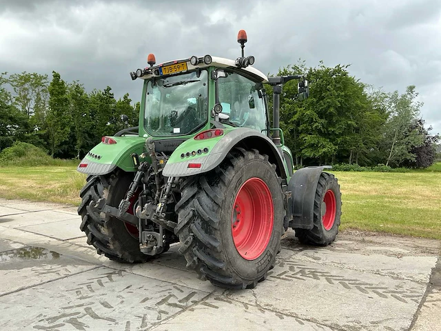 Fendt - 2015 - 716 vario - 4x4 landbouwtractor met herder frame - afbeelding 45 van  63