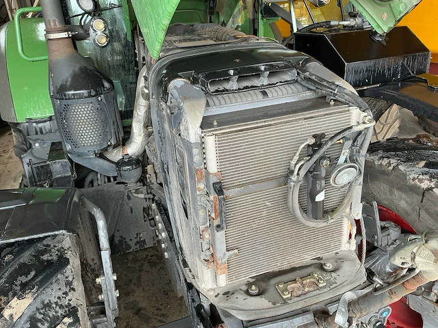 Fendt - 2015 - 716 vario - 4x4 landbouwtractor met herder frame - afbeelding 61 van  63