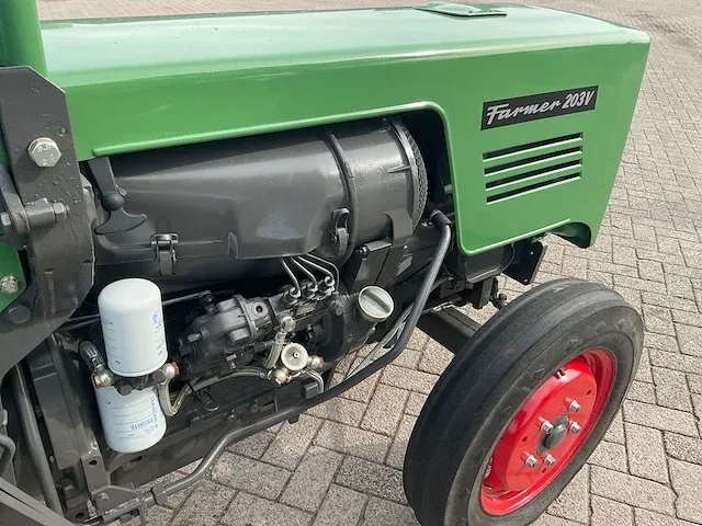 Fendt - farmer 203 v - oldtimer tractor “smalspoor” - afbeelding 10 van  25