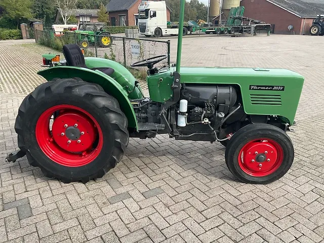 Fendt - farmer 203 v - oldtimer tractor “smalspoor” - afbeelding 24 van  25