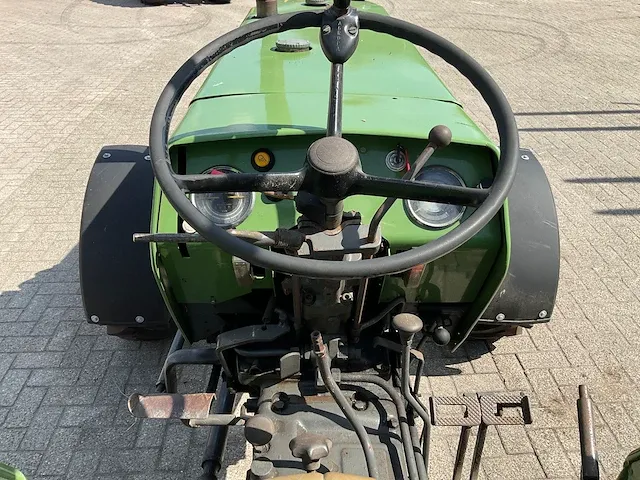 Fendt - favorit 3sa - oldtimer tractor - afbeelding 15 van  30