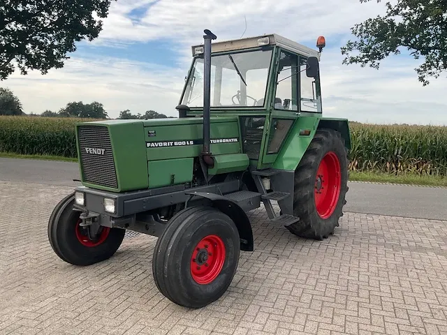 Fendt - favorit 600 ls - oldtimer tractor - afbeelding 23 van  31