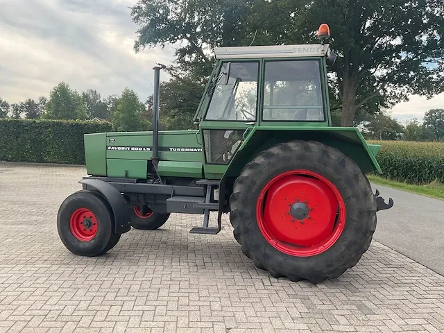 Fendt - favorit 600 ls - oldtimer tractor - afbeelding 30 van  31