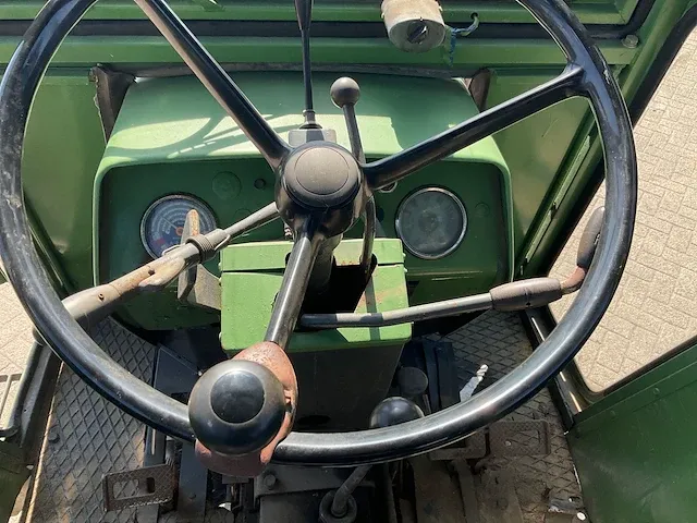 Fendt - favorit 610 s - oldtimer tractor - afbeelding 18 van  29