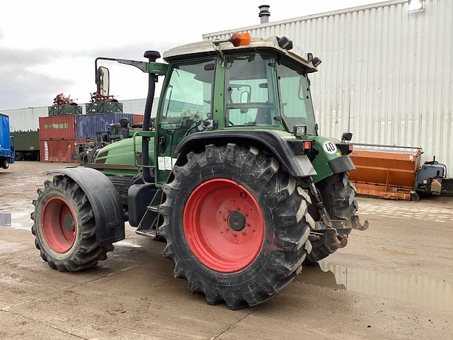 Fendt 119 vierwielaangedreven landbouwtractor - afbeelding 4 van  20