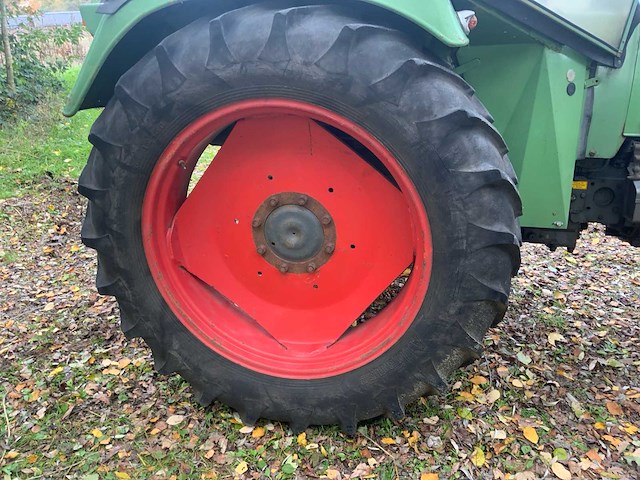 Fendt 135s farmer 102s turbomatik tweewielaangedreven landbouwtractor - afbeelding 4 van  28