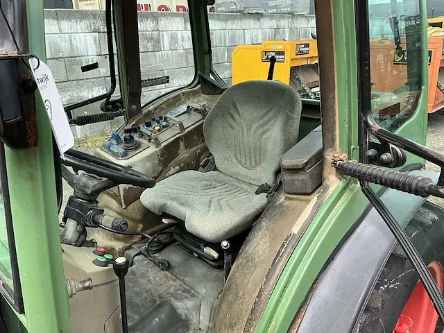 Fendt 208 vierwielaangedreven landbouwtractor - afbeelding 14 van  38