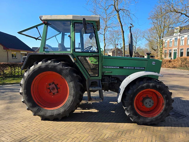 Fendt 305 lsa vierwielaangedreven landbouwtractor - afbeelding 3 van  42