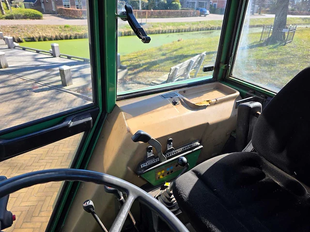 Fendt 305 lsa vierwielaangedreven landbouwtractor - afbeelding 20 van  42