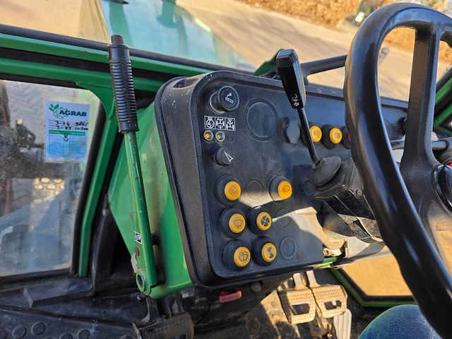 Fendt 305 lsa vierwielaangedreven landbouwtractor - afbeelding 22 van  42