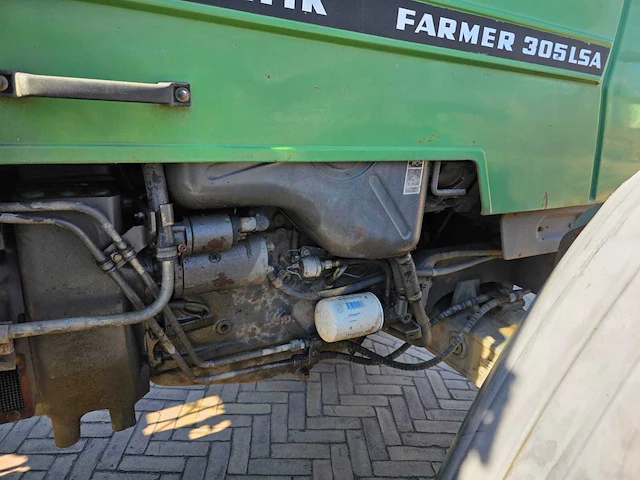 Fendt 305 lsa vierwielaangedreven landbouwtractor - afbeelding 36 van  42