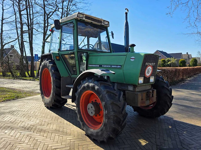 Fendt 305 lsa vierwielaangedreven landbouwtractor - afbeelding 34 van  42