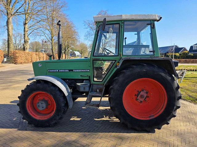 Fendt 305 lsa vierwielaangedreven landbouwtractor - afbeelding 39 van  42