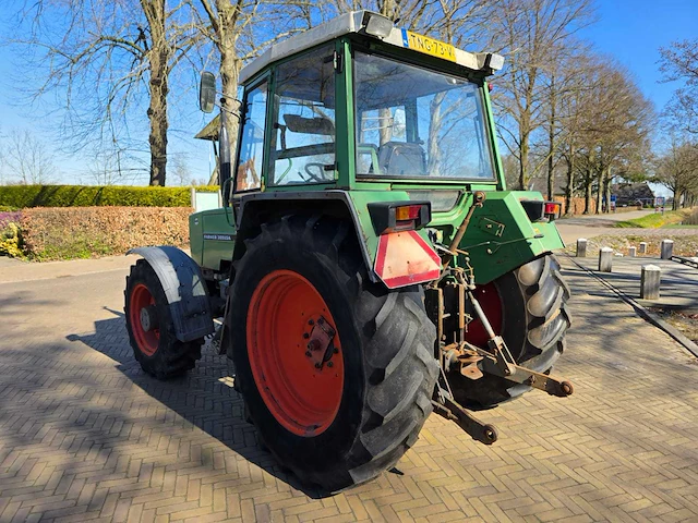 Fendt 305 lsa vierwielaangedreven landbouwtractor - afbeelding 41 van  42