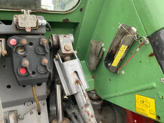 Fendt 312 vario tms vierwielaangedreven landbouwtractor - afbeelding 4 van  40