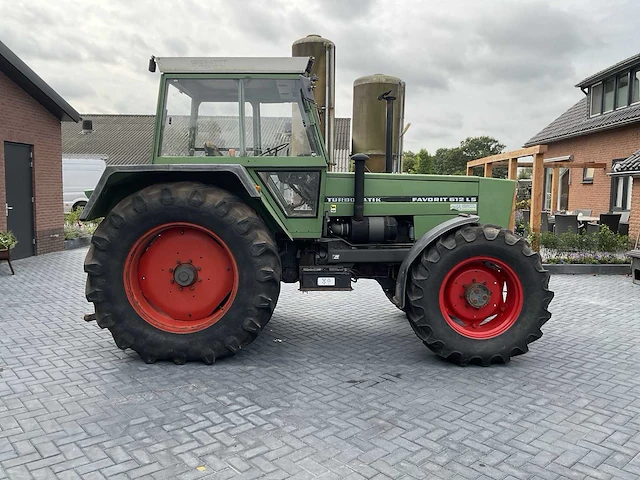 Fendt 612 ls vierwielaangedreven landbouwtractor - afbeelding 18 van  22