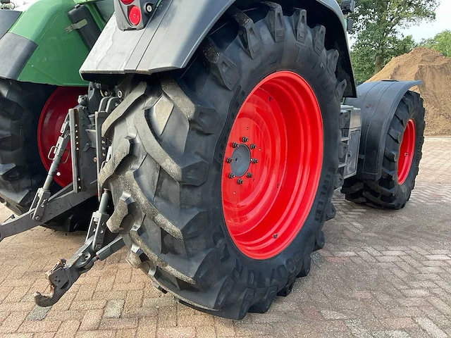 Fendt 714 vario tms vierwielaangedreven landbouwtractor - afbeelding 13 van  40