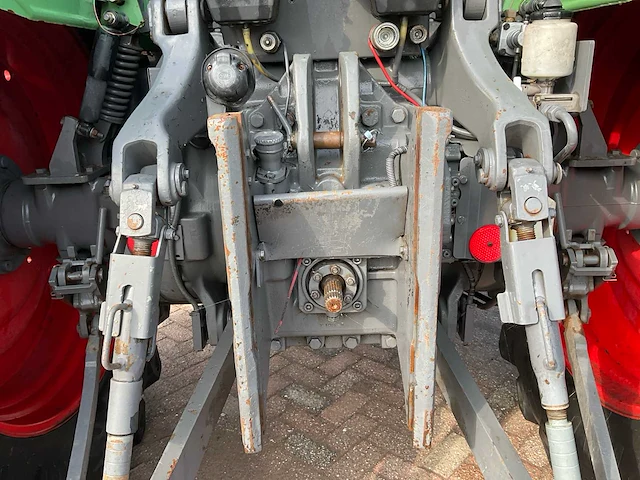 Fendt 714 vario tms vierwielaangedreven landbouwtractor - afbeelding 18 van  40