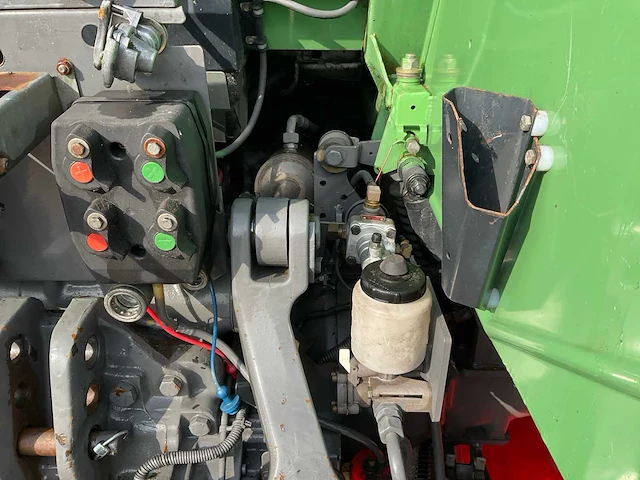 Fendt 714 vario tms vierwielaangedreven landbouwtractor - afbeelding 20 van  40