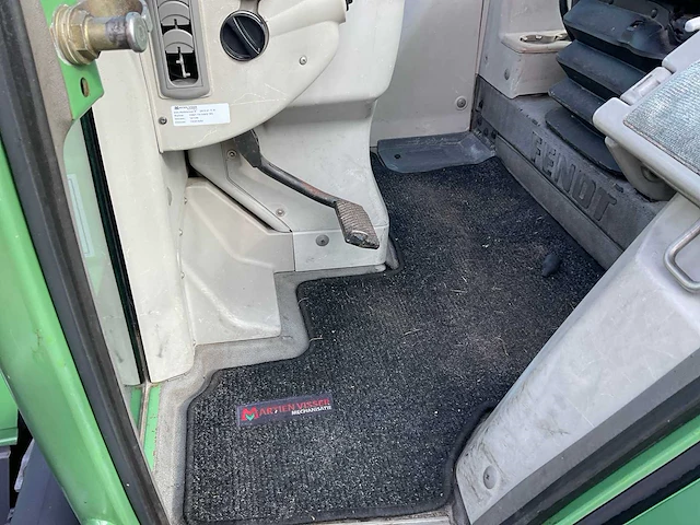Fendt 714 vario tms vierwielaangedreven landbouwtractor - afbeelding 24 van  40