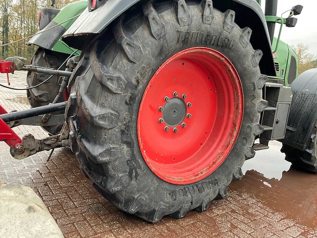 Fendt 818 vario tms vierwielaangedreven landbouwtractor - afbeelding 14 van  34