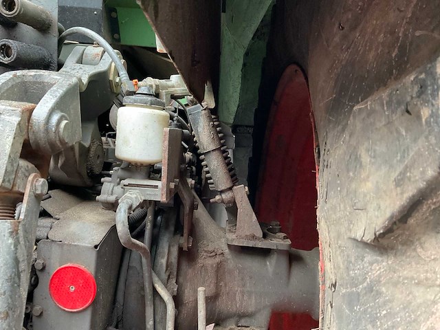 Fendt 818 vario tms vierwielaangedreven landbouwtractor - afbeelding 17 van  34