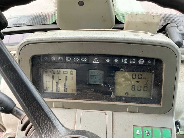 Fendt 818 vario tms vierwielaangedreven landbouwtractor - afbeelding 21 van  34