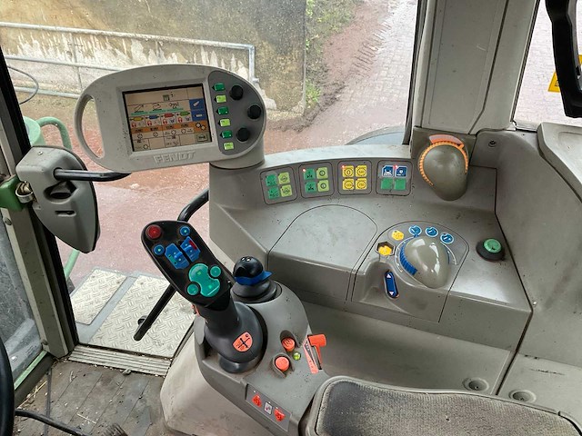 Fendt 818 vario tms vierwielaangedreven landbouwtractor - afbeelding 22 van  34