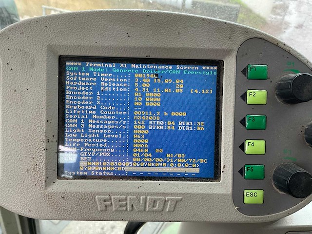 Fendt 818 vario tms vierwielaangedreven landbouwtractor - afbeelding 26 van  34