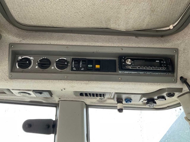 Fendt 818 vario tms vierwielaangedreven landbouwtractor - afbeelding 27 van  34