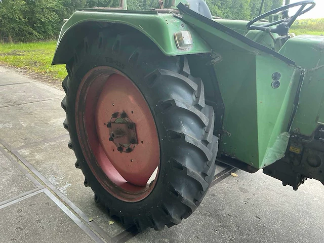 Fendt farmer 103 oldtimer tractor - afbeelding 2 van  25