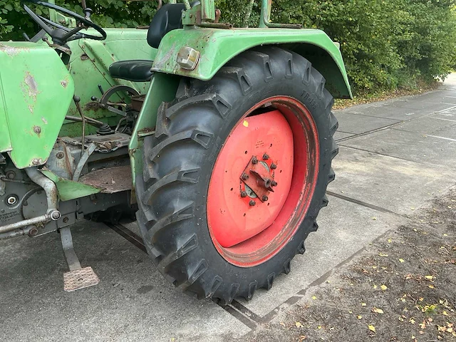 Fendt farmer 103 oldtimer tractor - afbeelding 4 van  25